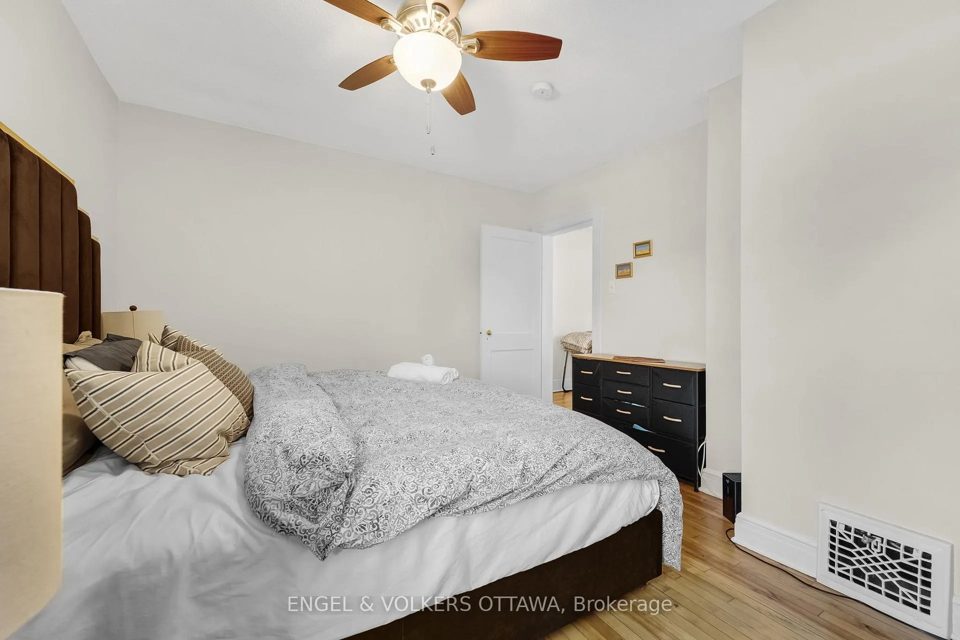Photo 17 of 46 Holland Avenue, Ottawa, Ottawa West — HOMEH