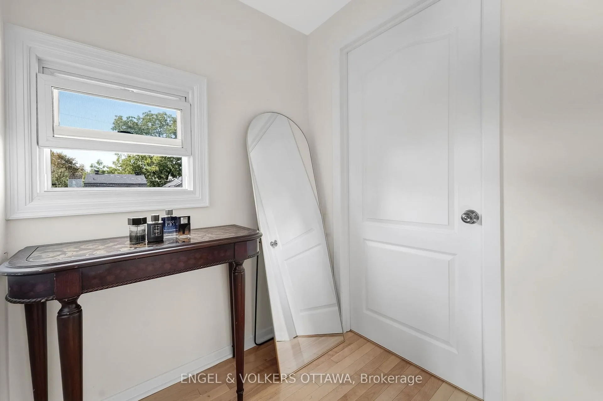 Photo 22 of 46 Holland Avenue, Ottawa, Ottawa West — HOMEH
