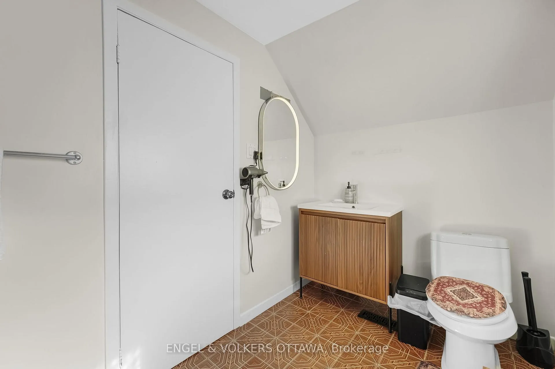 Photo 24 of 46 Holland Avenue, Ottawa, Ottawa West — HOMEH