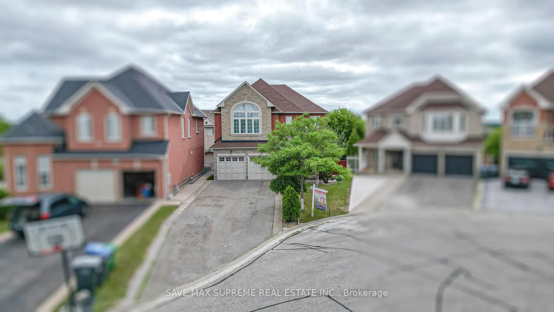 Front of 4 Ozark Court