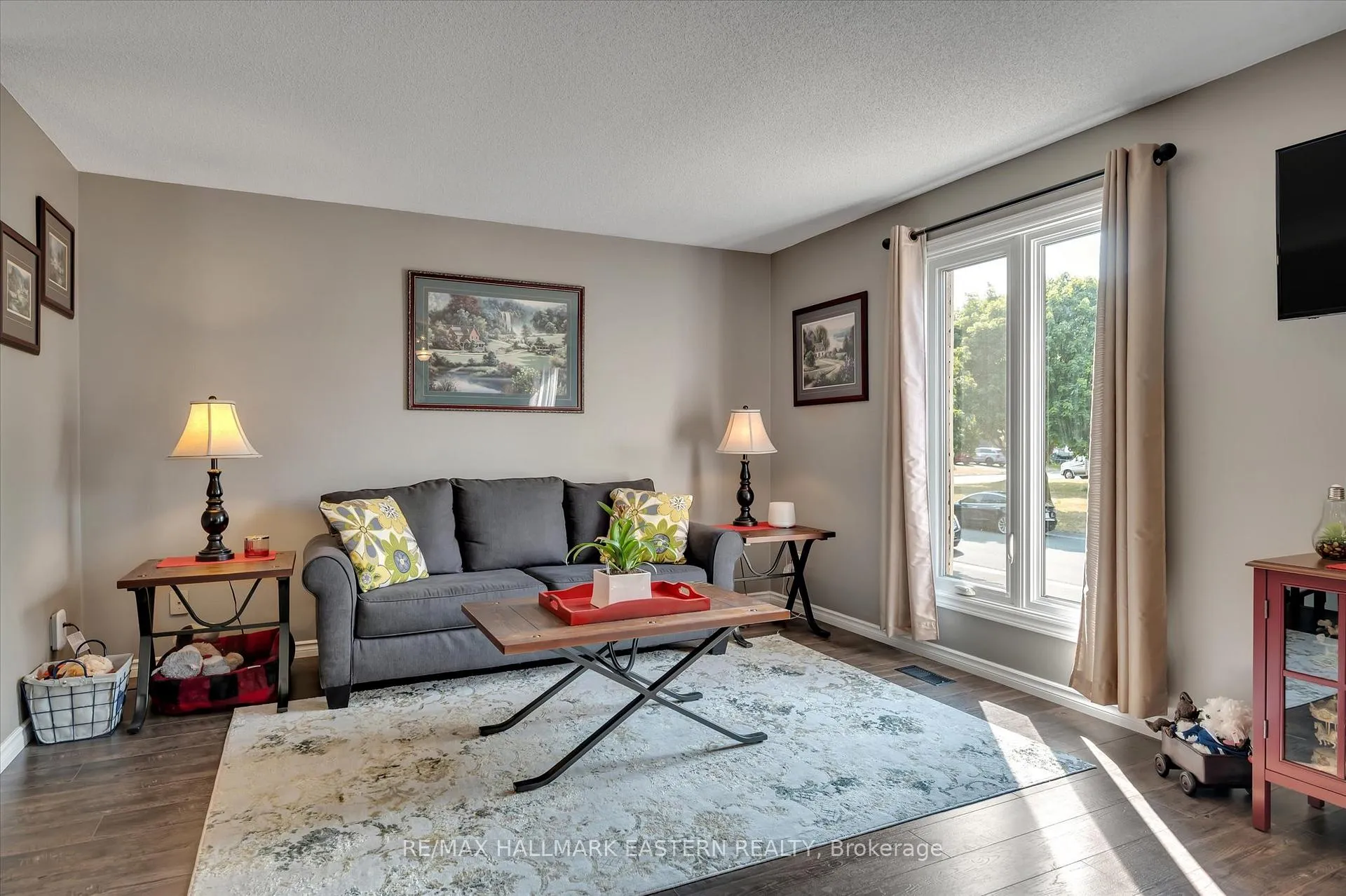 Photo 4 of 2574 Foxmeadow Road, Peterborough, Ashburnham Ward 4 — HOMEH