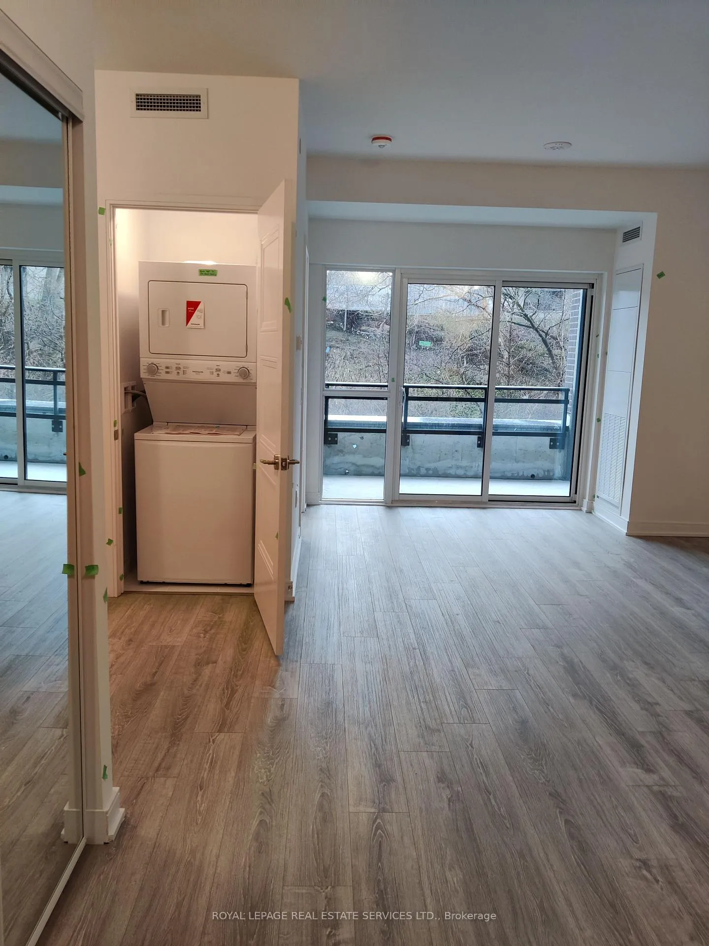 Front of Unit 305, 25 Neighbourhood Lane