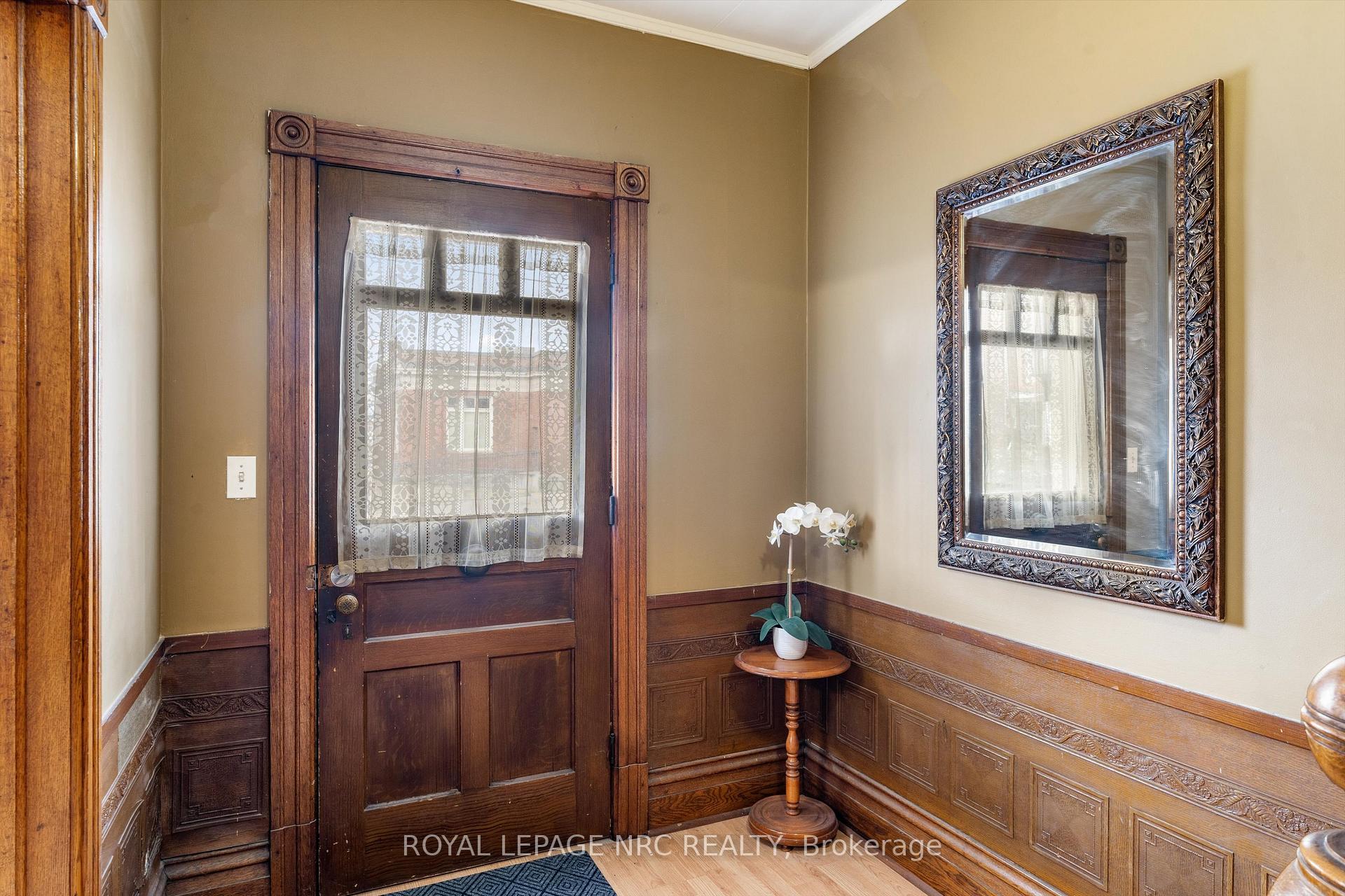 Photo 7 of 6 Ormond Street S, Thorold, Thorold Downtown — HOMEH