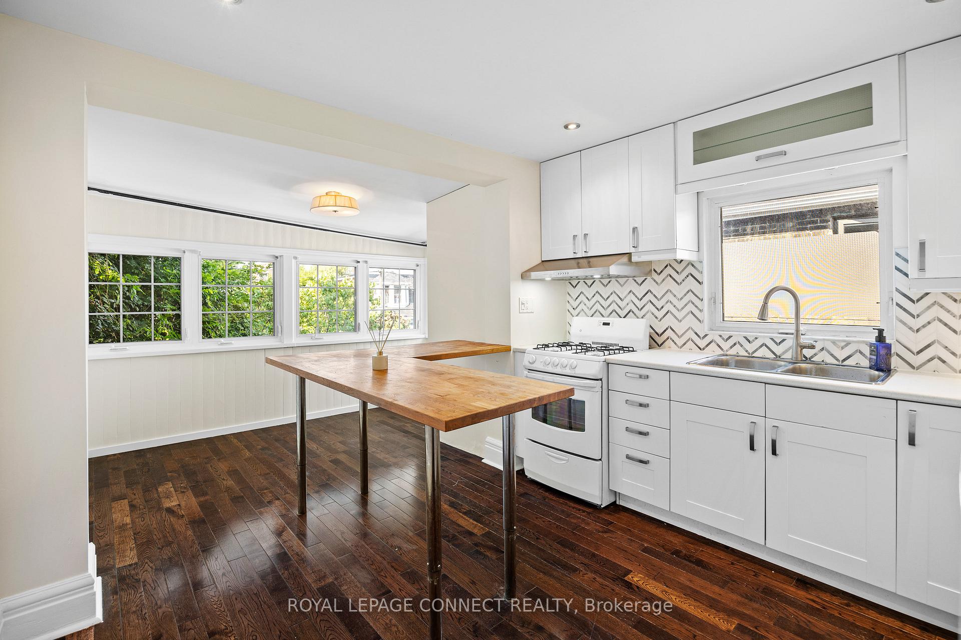 Photo 1 of Unit Upper, 300 Gladstone Avenue, Toronto, Little Portugal — HOMEH