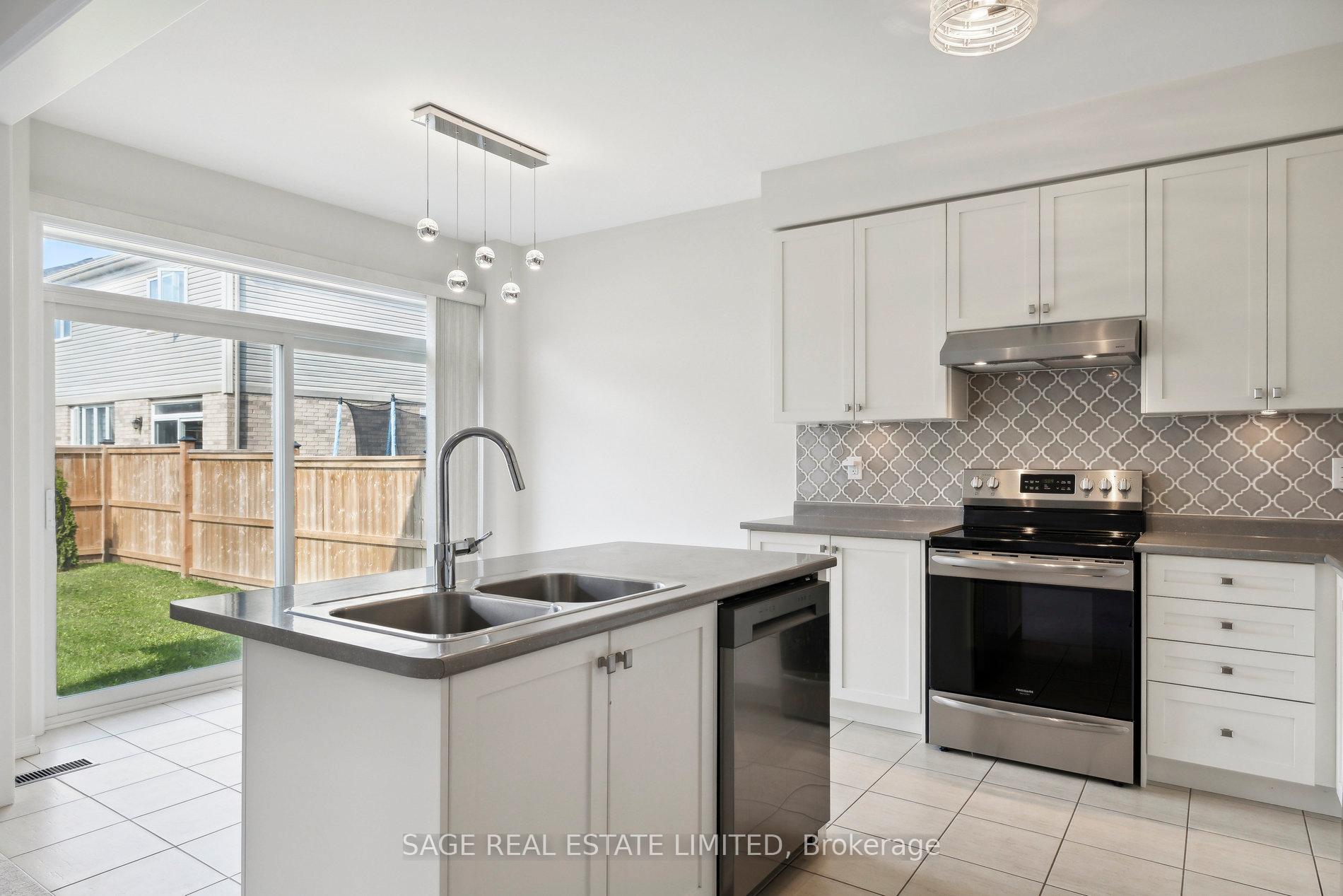 Photo 9 of 5 Legacy Lane, Thorold, Hurricane/Merrittville — HOMEH