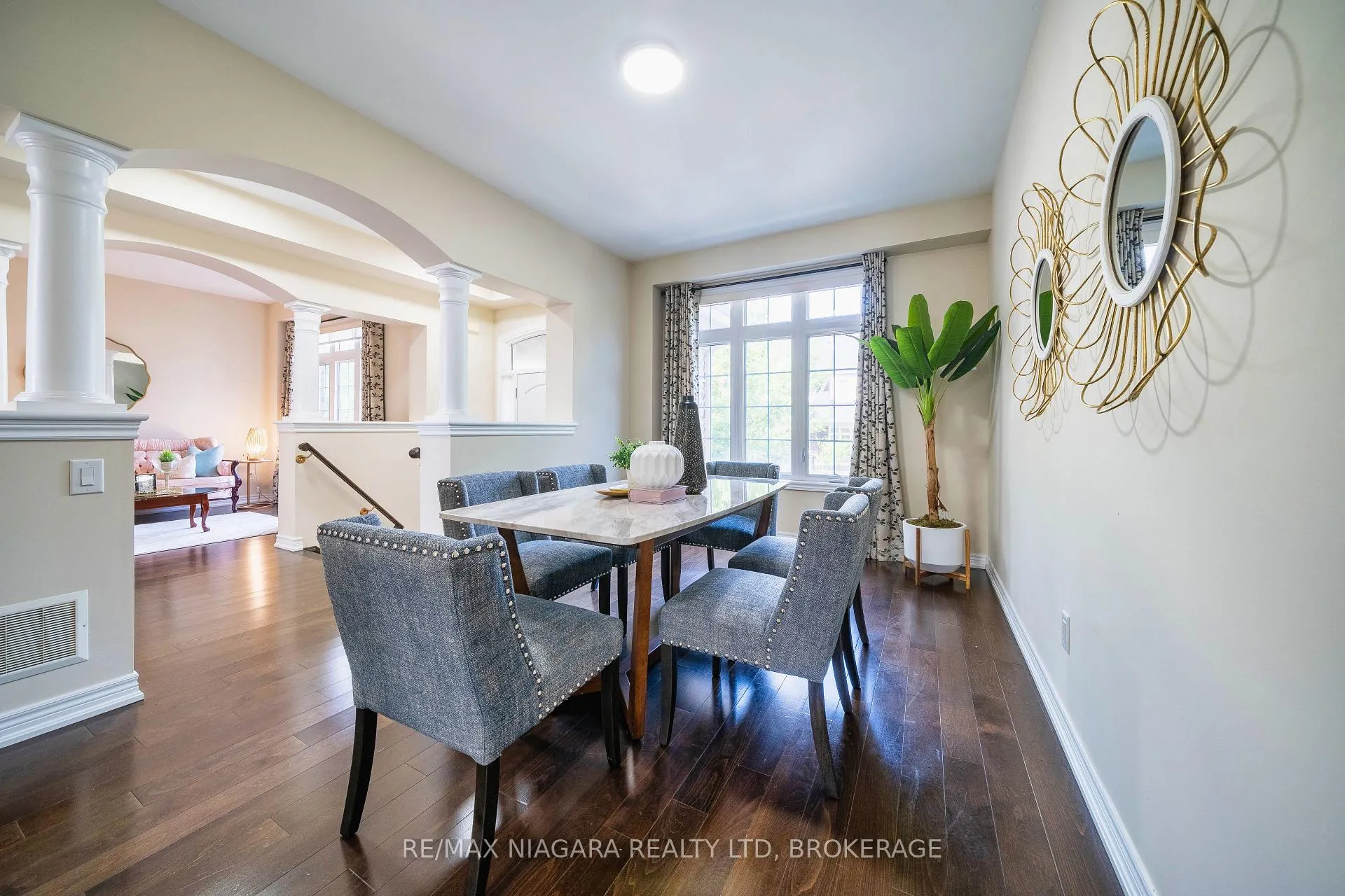 Photo 9 of 40 Dungannon Drive, Markham, Angus Glen — HOMEH