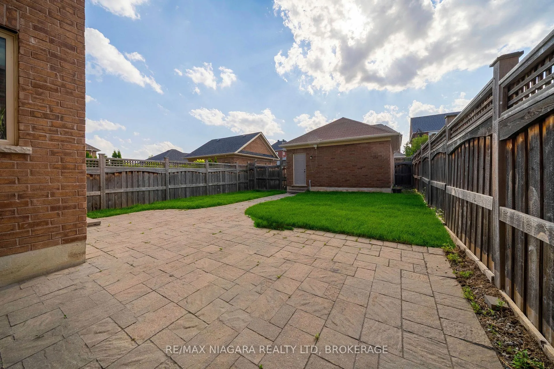 Photo 49 of 40 Dungannon Drive, Markham, Angus Glen — HOMEH
