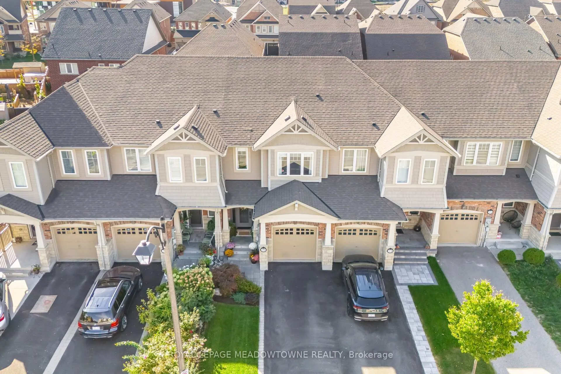 Photo 2 of 26 Vinewood Road, Caledon, Rural Caledon — HOMEH