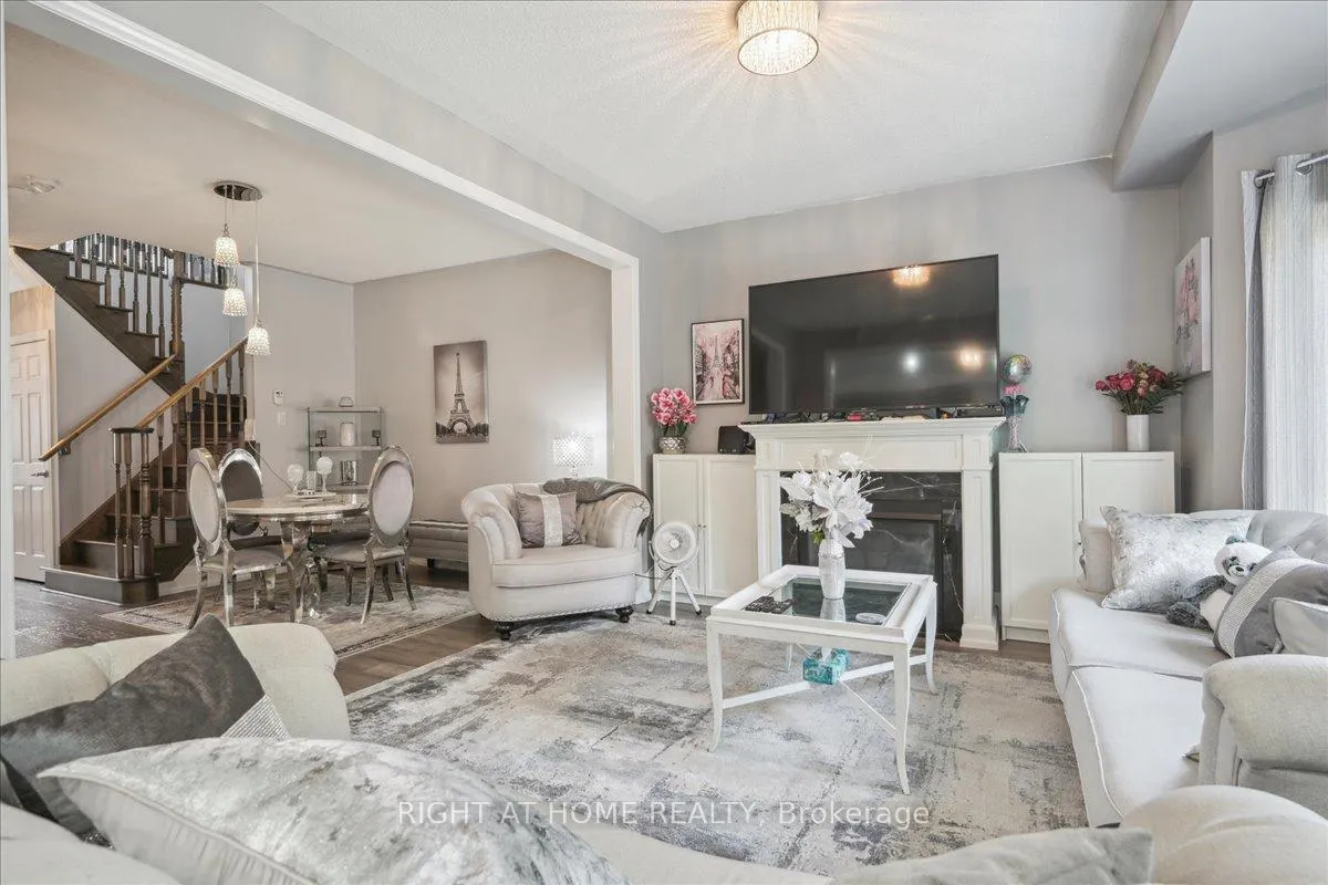 Photo 10 of 1449 Laurier Avenue, Milton, Clarke — HOMEH