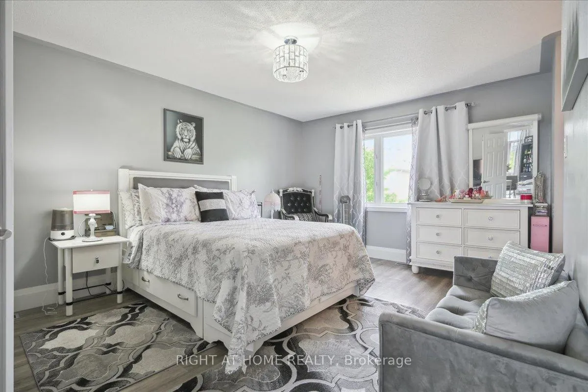 Photo 21 of 1449 Laurier Avenue, Milton, Clarke — HOMEH