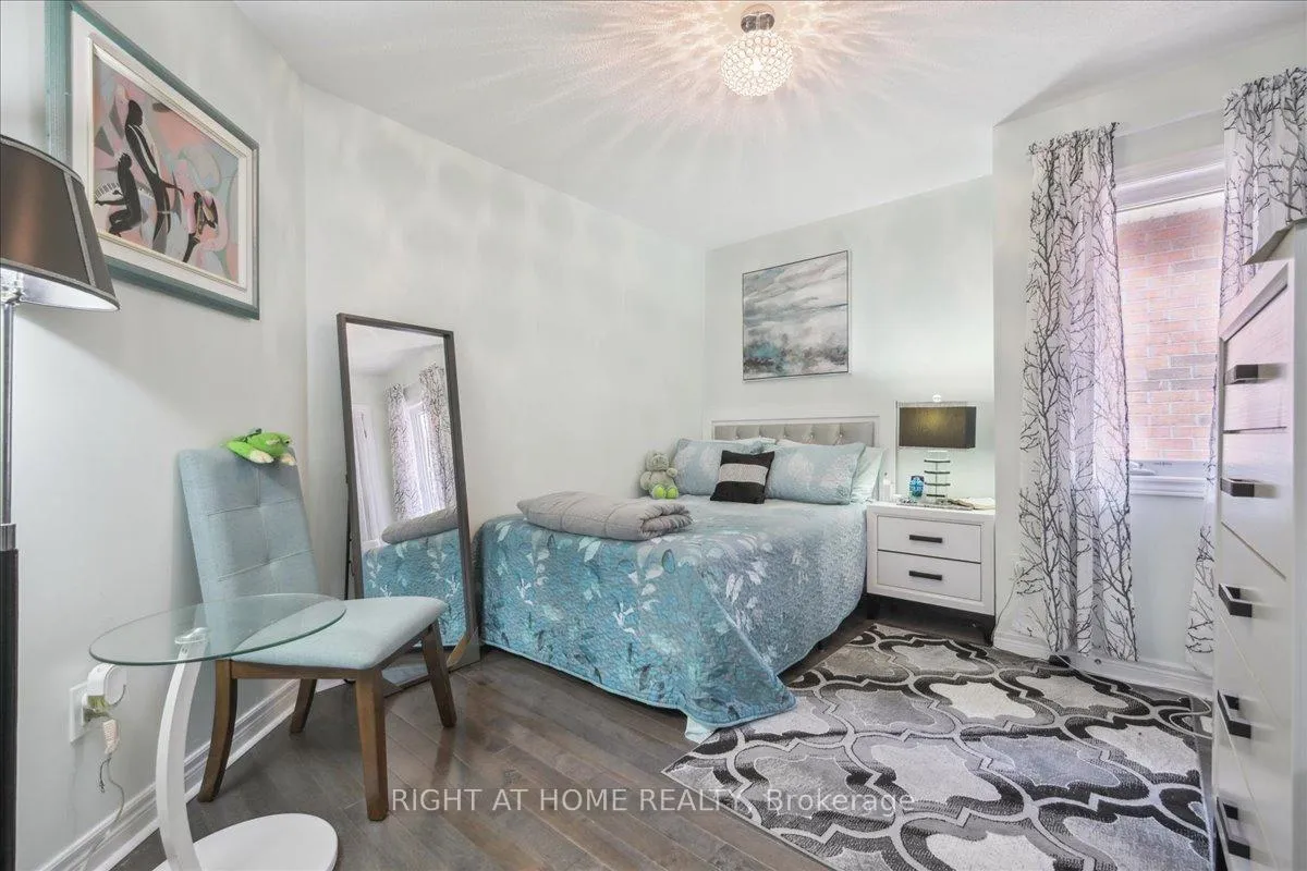 Photo 22 of 1449 Laurier Avenue, Milton, Clarke — HOMEH