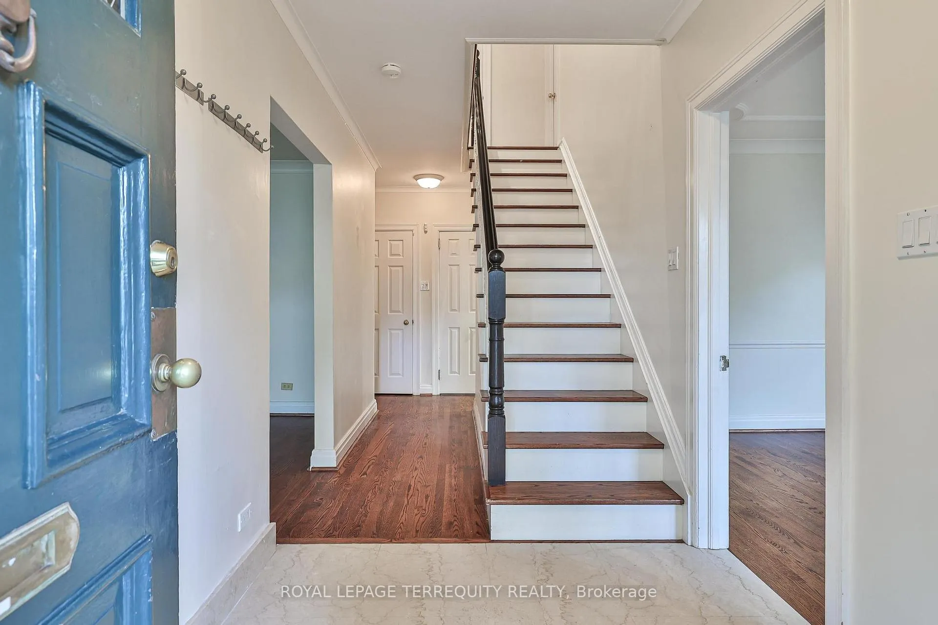 Photo 5 of 5 Apsley Road, Toronto, Bedford Park-Nortown — HOMEH