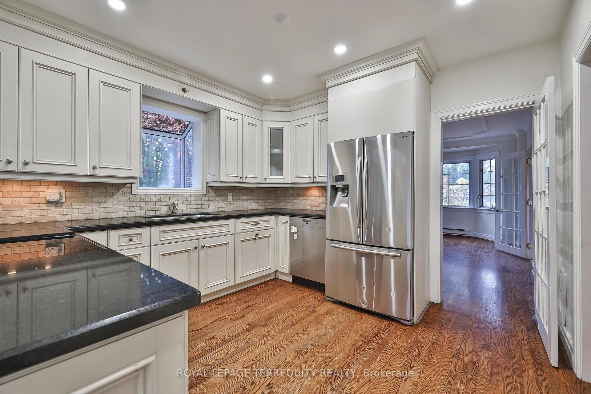 Photo 13 of 5 Apsley Road, Toronto, Bedford Park-Nortown — HOMEH