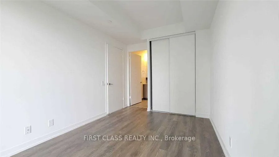 Photo 4 of Unit 4302, 5 Buttermill Avenue, Vaughan, Vaughan Corporate Centre — HOMEH