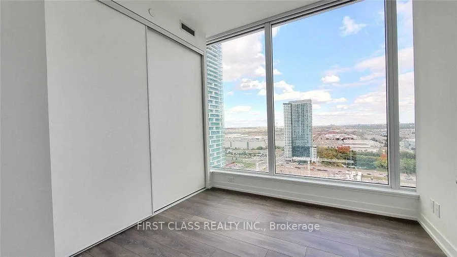 Photo 5 of Unit 4302, 5 Buttermill Avenue, Vaughan, Vaughan Corporate Centre — HOMEH