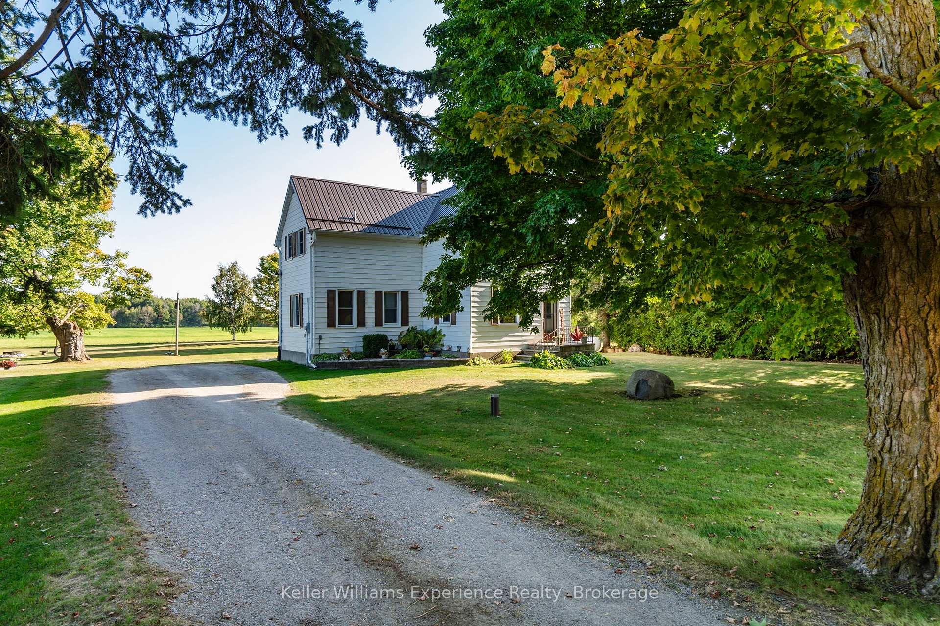 Photo 29 of 159 Concession Rd 3 W, Tiny, Rural Tiny — HOMEH