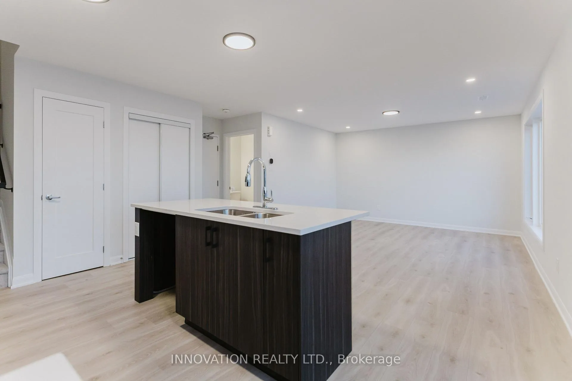 Photo 9 of Unit 15, 801 Glenroy Gilbert Drive, Ottawa, Barrhaven - Strandherd — HOMEH