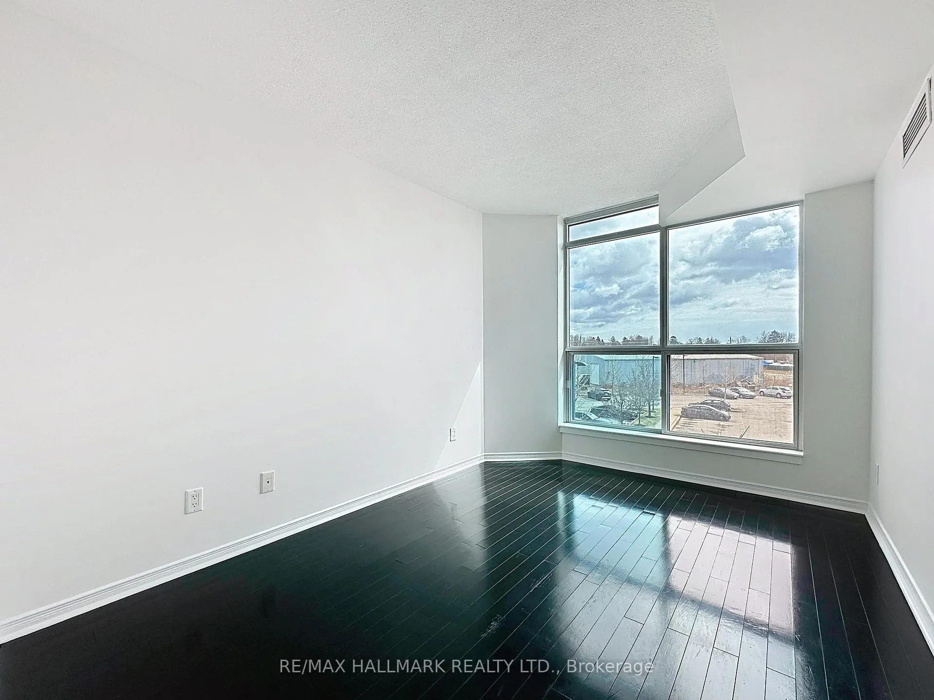 Photo 14 of Unit 208, 340 Watson Street W, Whitby, Port Whitby — HOMEH