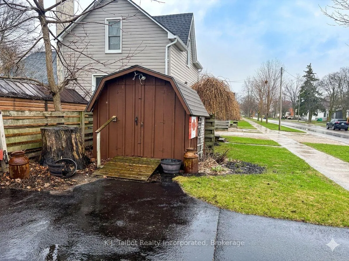 Photo 3 of 138 Britannia Road E, Goderich, Goderich (Town) — HOMEH
