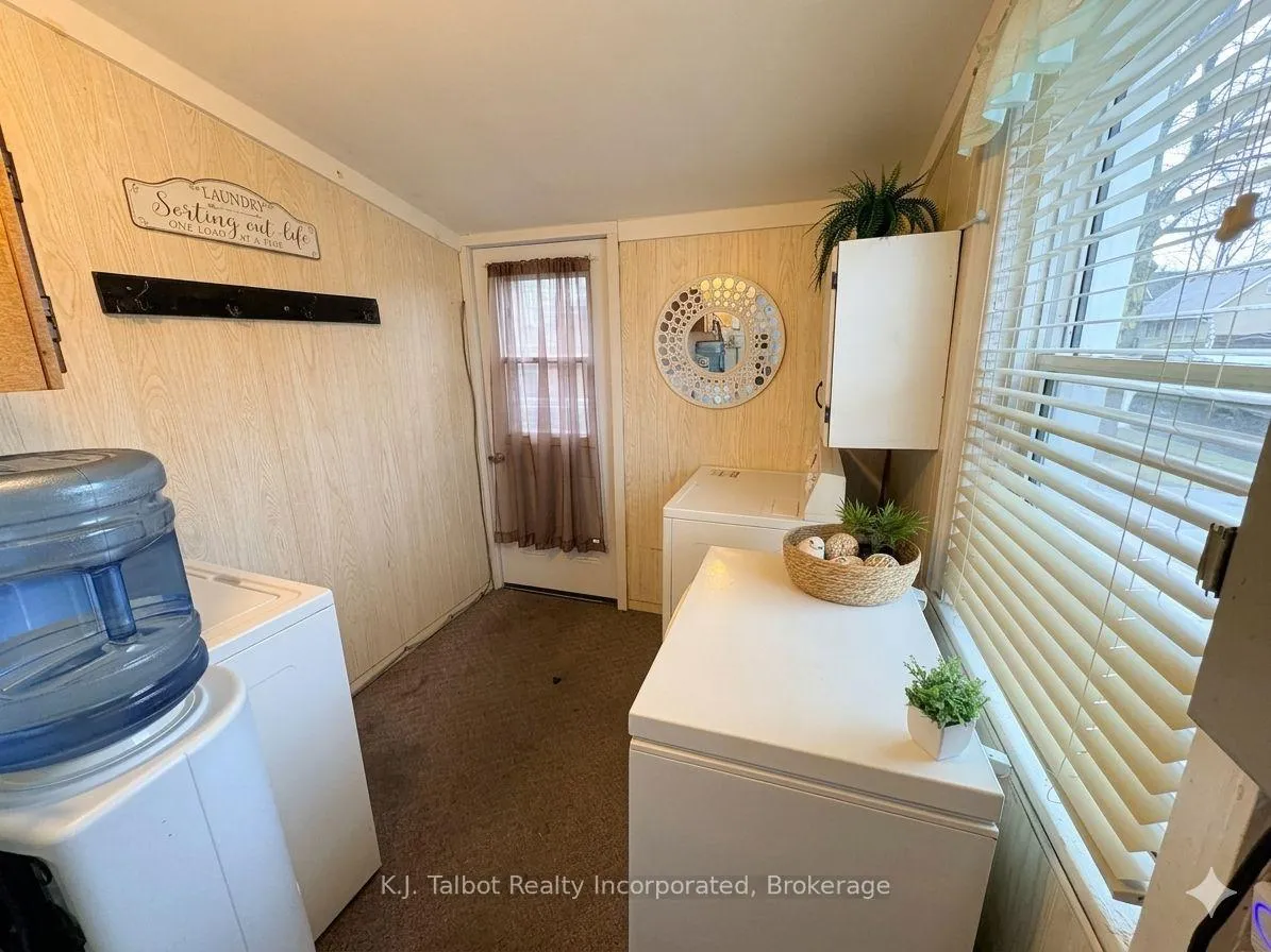 Photo 5 of 138 Britannia Road E, Goderich, Goderich (Town) — HOMEH