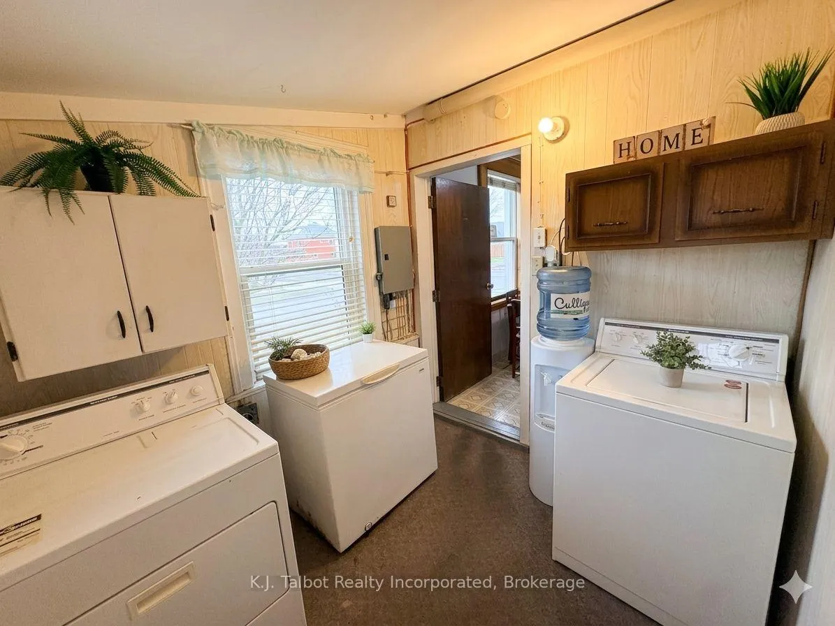 Photo 6 of 138 Britannia Road E, Goderich, Goderich (Town) — HOMEH