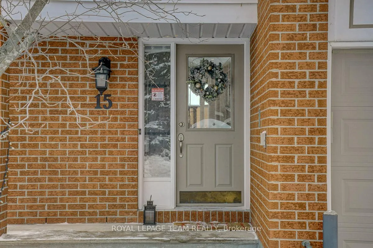 Photo 2 of 15 Willwood Crescent, Ottawa, Barrhaven - Cedargrove/Fraserdale — HOMEH