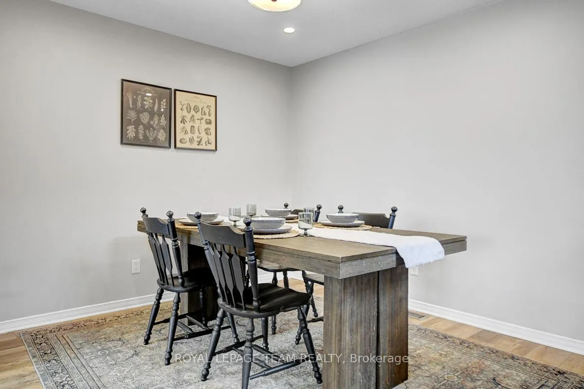 Photo 8 of 15 Willwood Crescent, Ottawa, Barrhaven - Cedargrove/Fraserdale — HOMEH