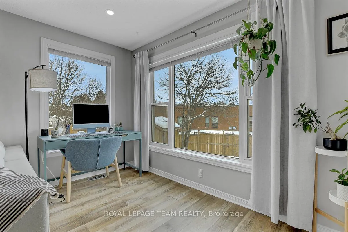 Photo 13 of 15 Willwood Crescent, Ottawa, Barrhaven - Cedargrove/Fraserdale — HOMEH
