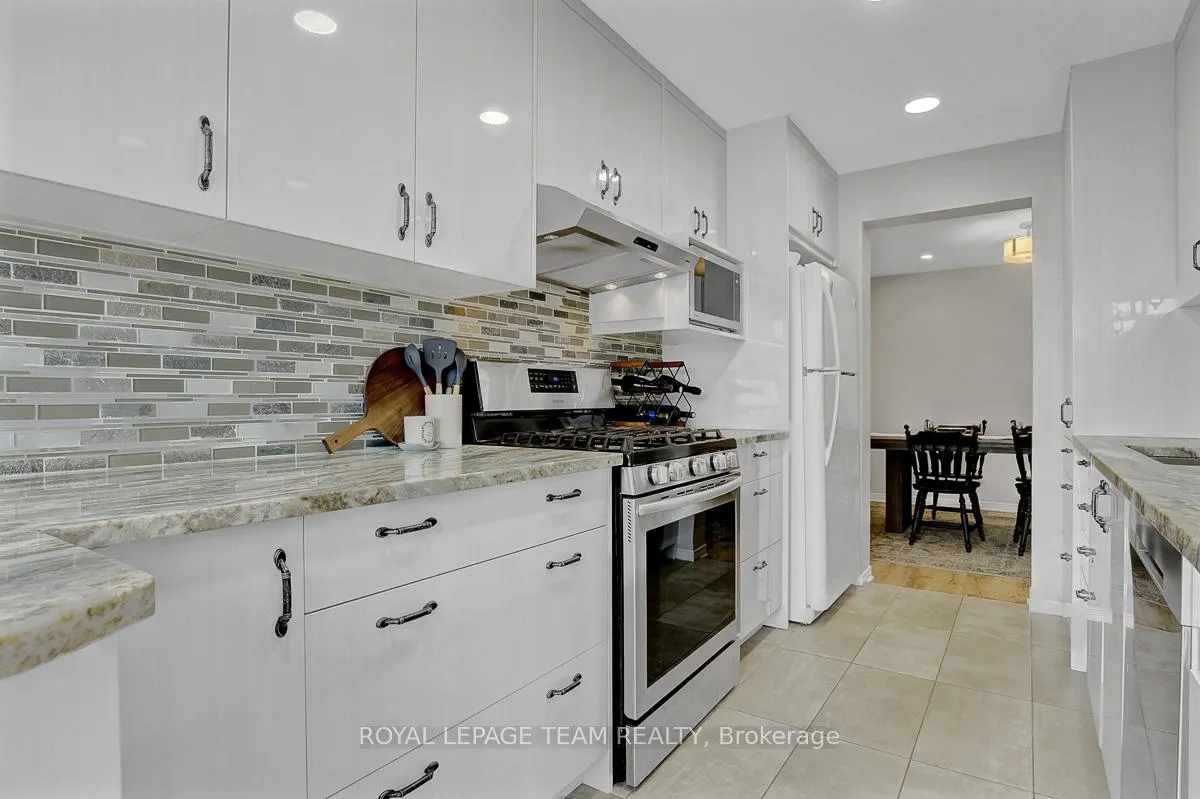 Photo 17 of 15 Willwood Crescent, Ottawa, Barrhaven - Cedargrove/Fraserdale — HOMEH