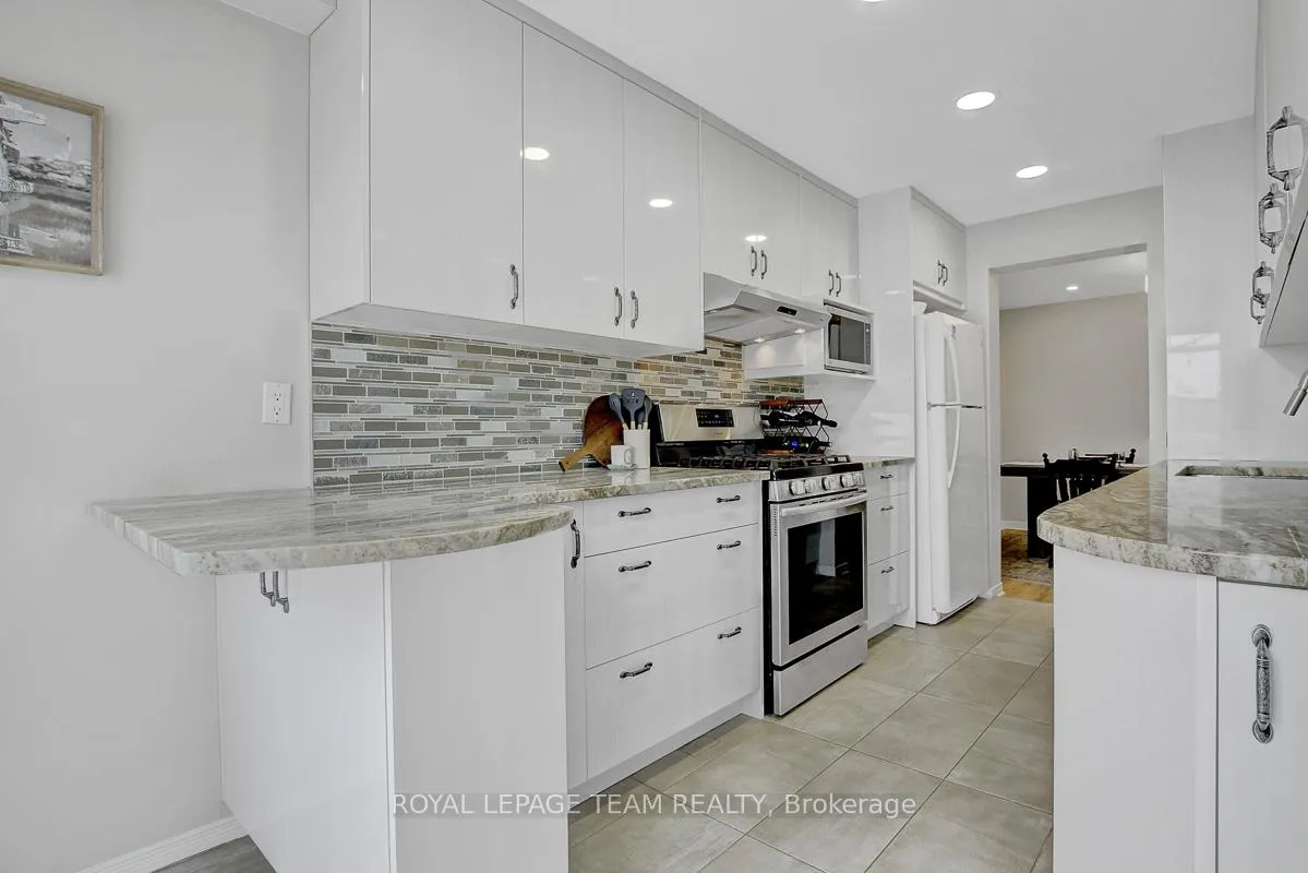 Photo 18 of 15 Willwood Crescent, Ottawa, Barrhaven - Cedargrove/Fraserdale — HOMEH