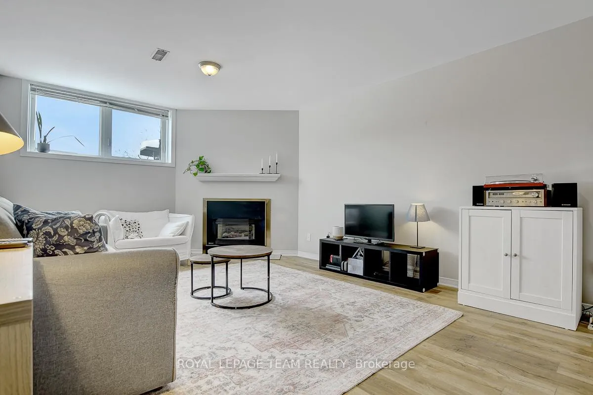Photo 32 of 15 Willwood Crescent, Ottawa, Barrhaven - Cedargrove/Fraserdale — HOMEH