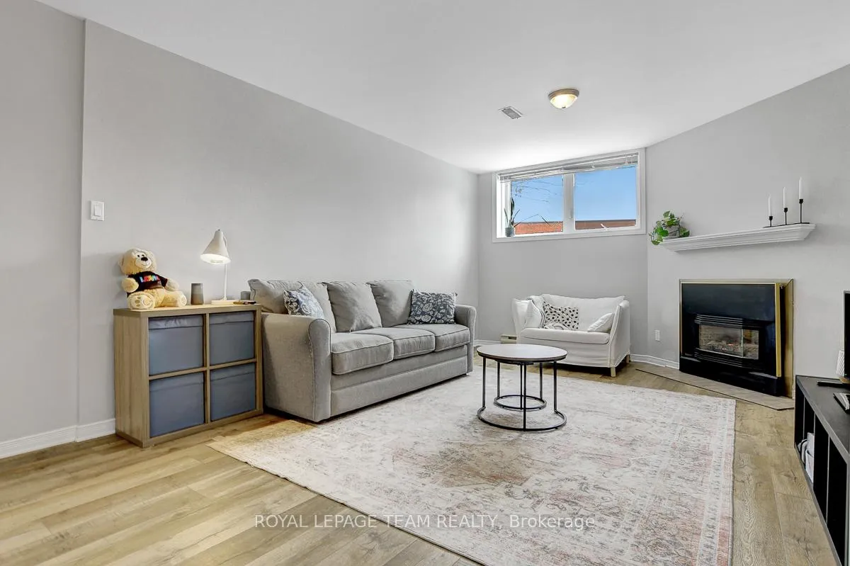 Photo 34 of 15 Willwood Crescent, Ottawa, Barrhaven - Cedargrove/Fraserdale — HOMEH