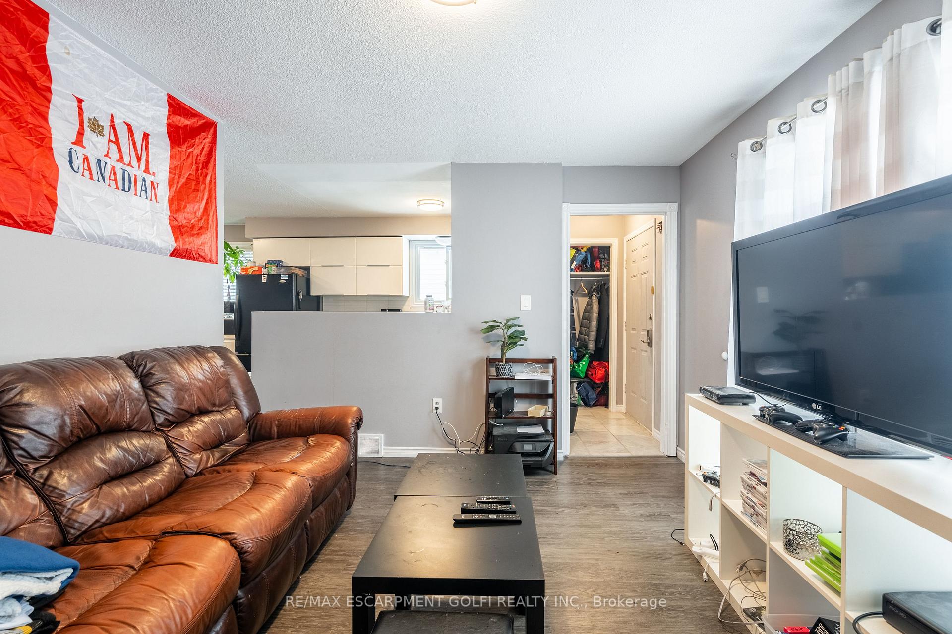 Photo 14 of 19 Patricia Street, Thorold, Thorold Downtown — HOMEH