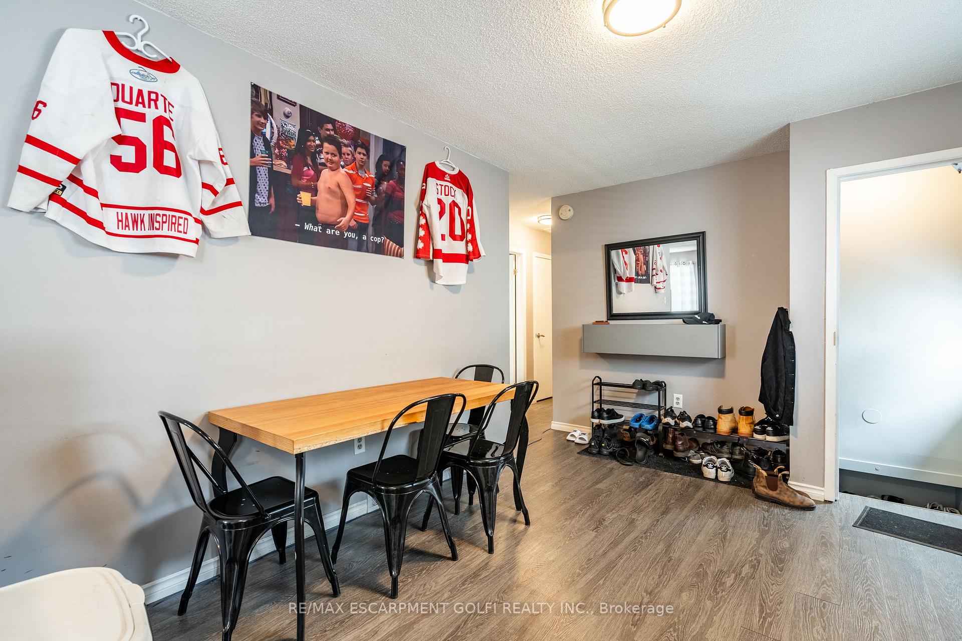 Photo 16 of 19 Patricia Street, Thorold, Thorold Downtown — HOMEH