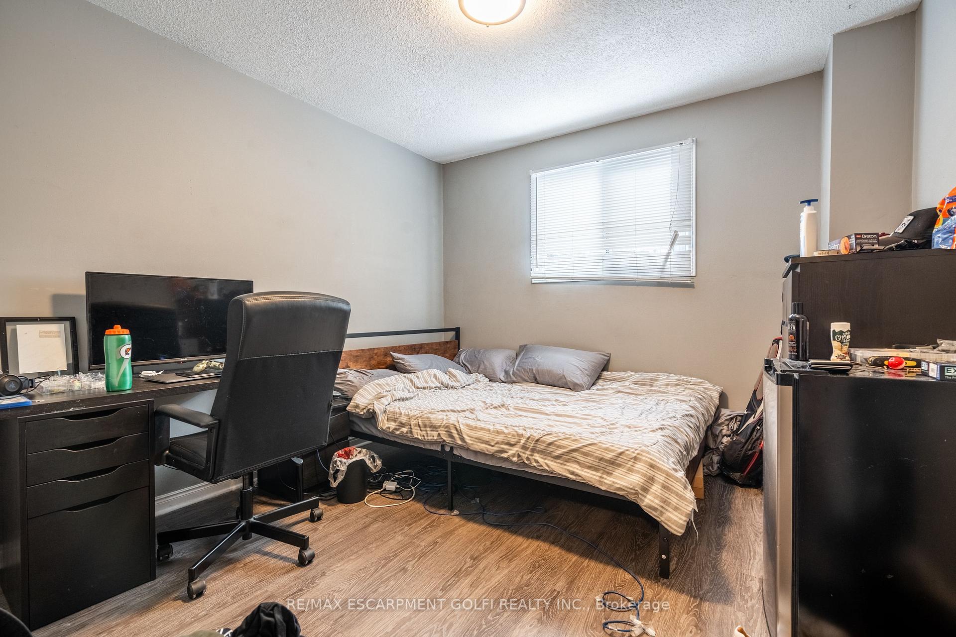 Photo 18 of 19 Patricia Street, Thorold, Thorold Downtown — HOMEH