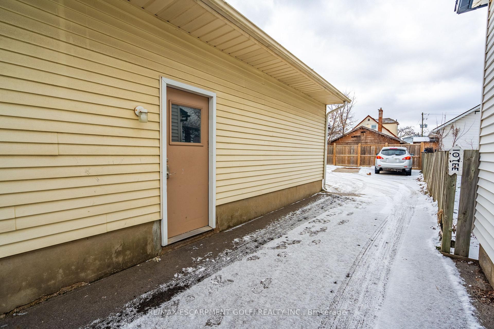 Photo 38 of 19 Patricia Street, Thorold, Thorold Downtown — HOMEH