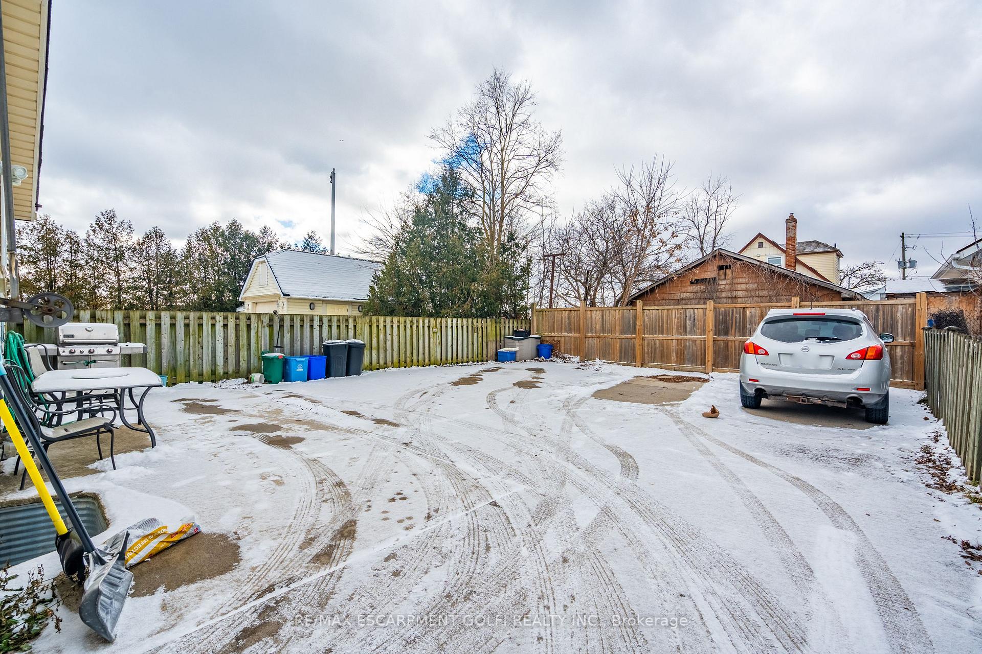 Photo 39 of 19 Patricia Street, Thorold, Thorold Downtown — HOMEH