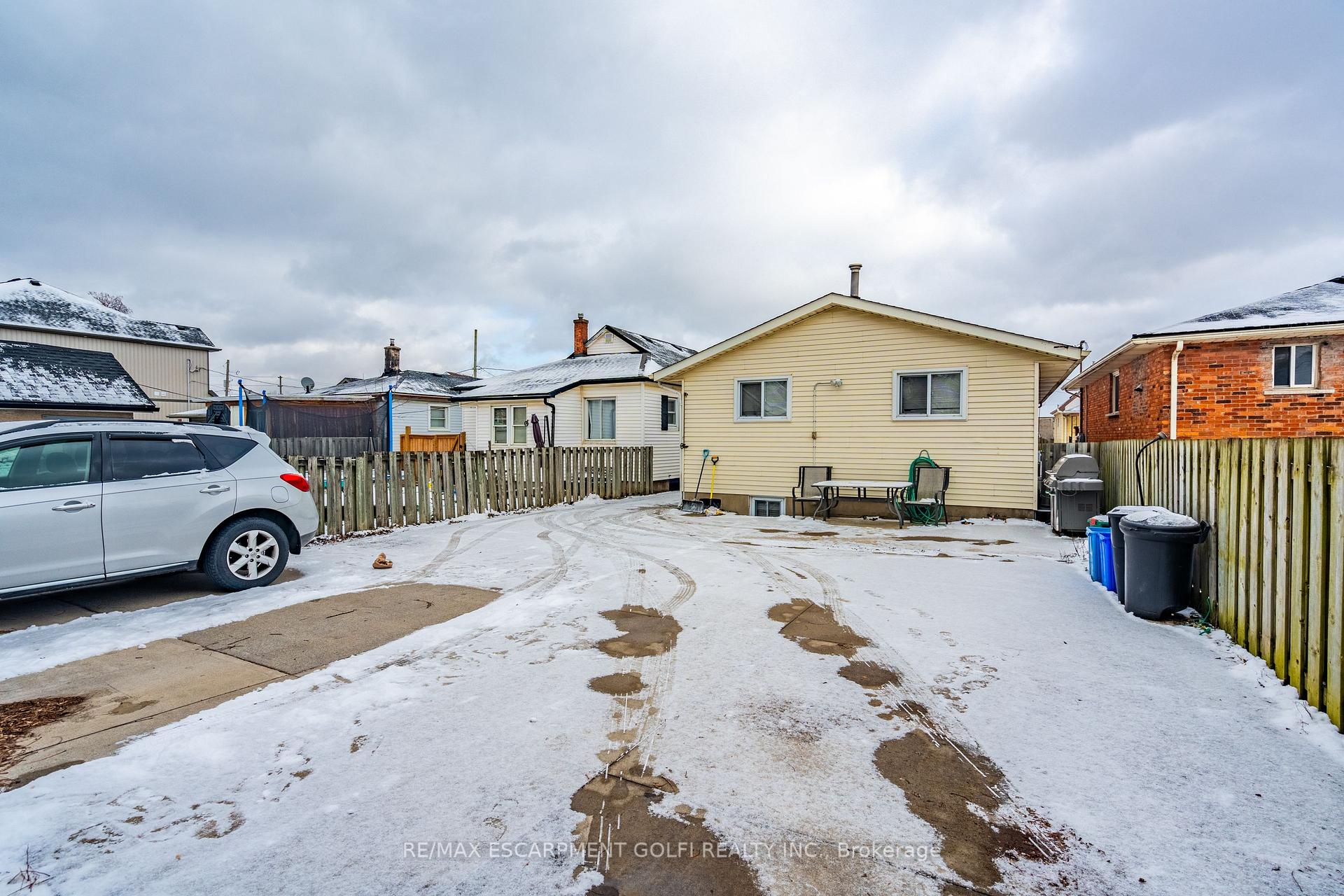 Photo 40 of 19 Patricia Street, Thorold, Thorold Downtown — HOMEH