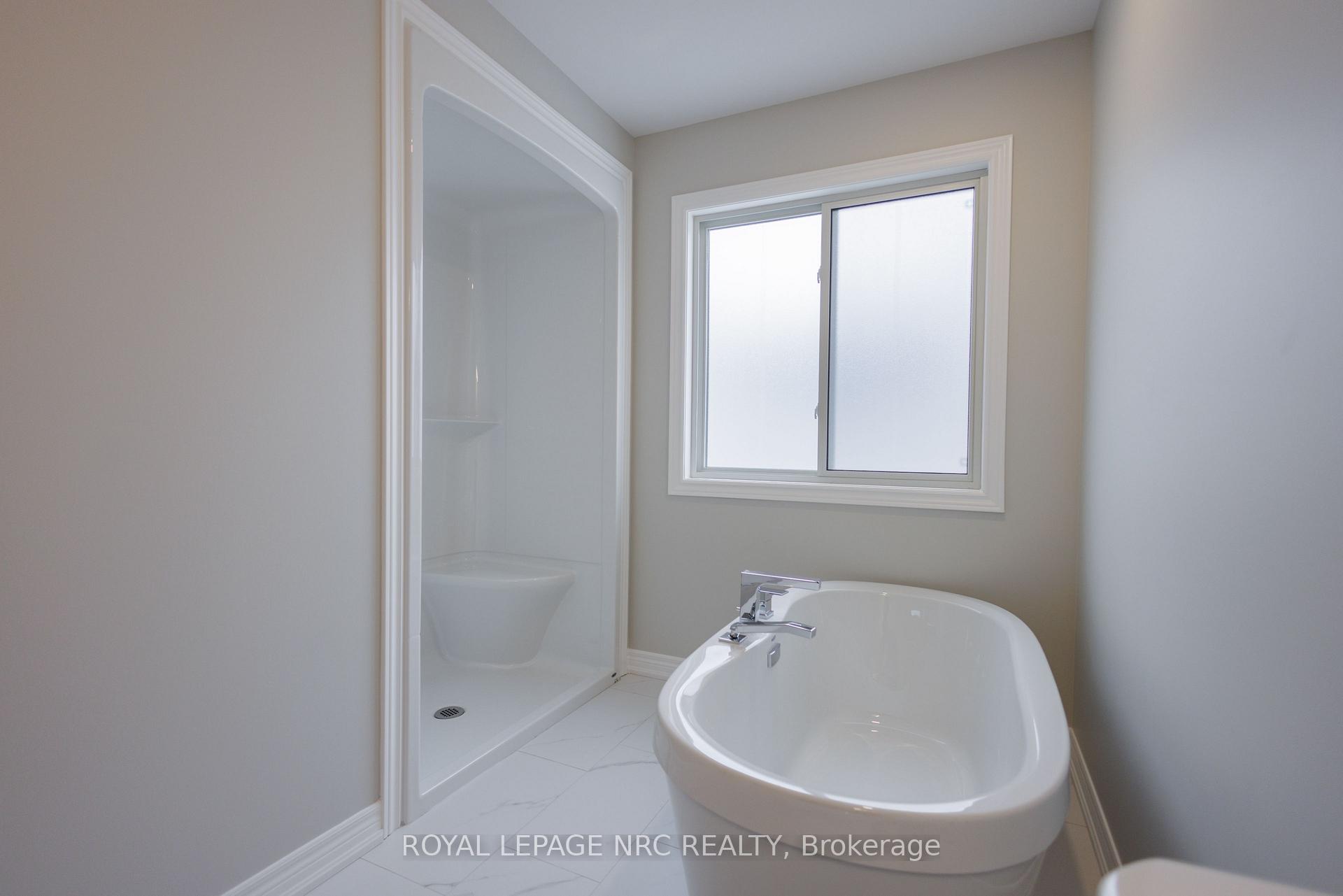 Photo 13 of 5 Alicia Crescent, Thorold, Hurricane/Merrittville — HOMEH