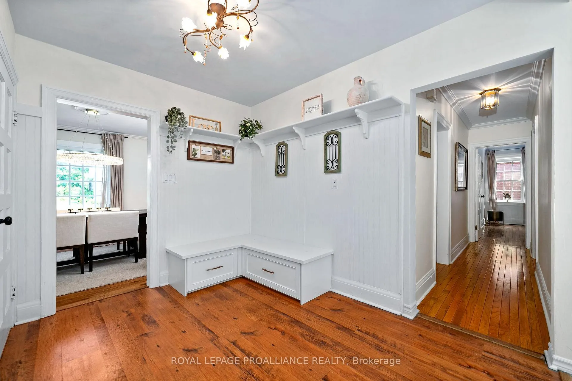 Photo 11 of 190 Macdonald Avenue, Belleville, Belleville Ward — HOMEH
