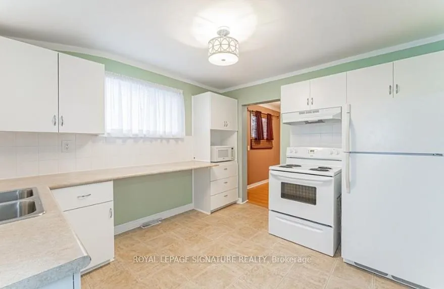 Photo 10 of 51 Fourth Street, Welland, Lincoln/Crowland — HOMEH