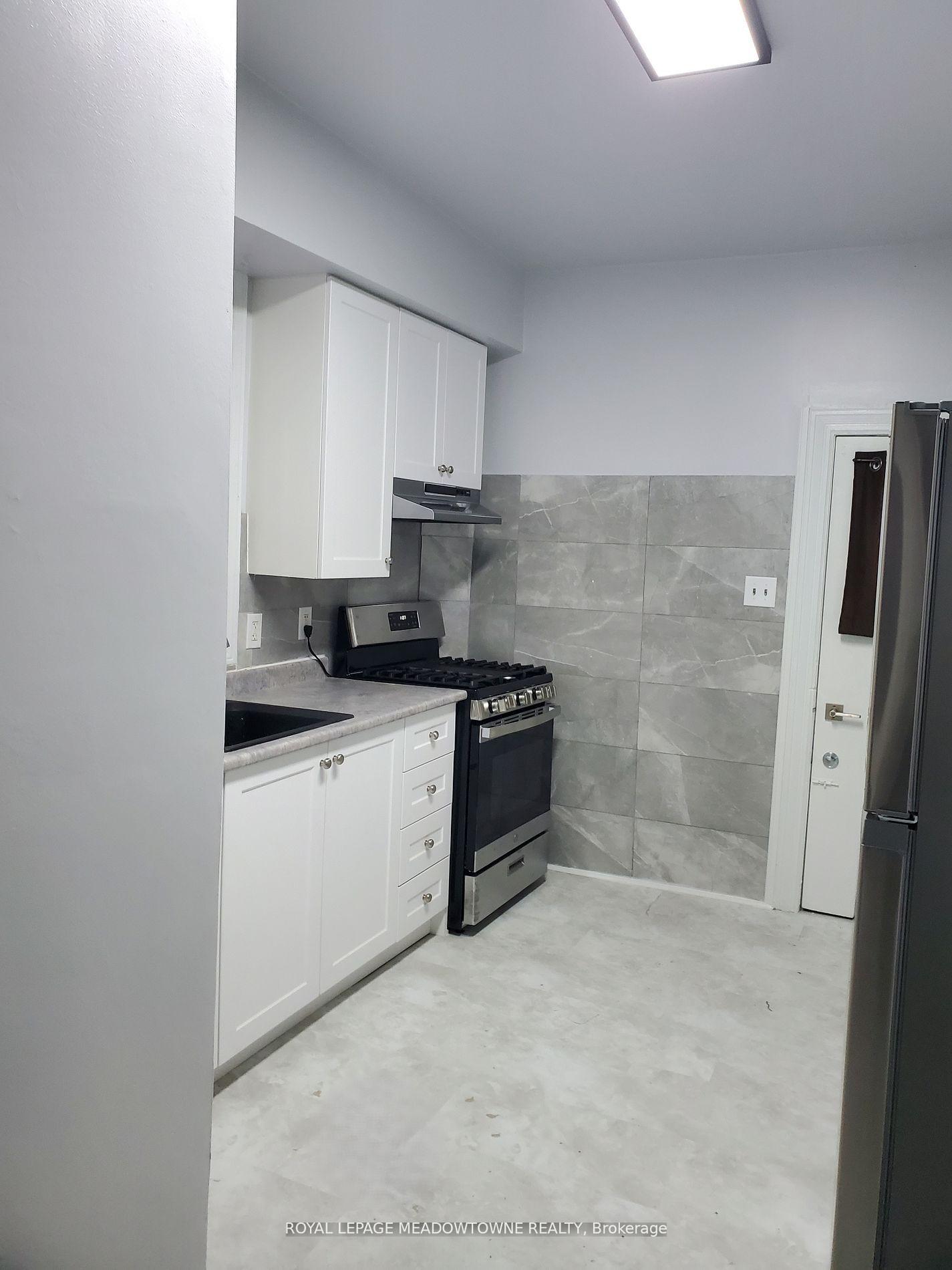 Photo 8 of Unit 1, 723 Dufferin Street, Toronto, Little Portugal — HOMEH