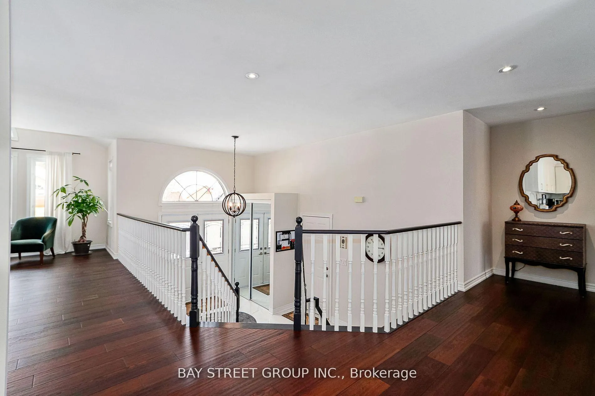 Photo 5 of 469 Ramblewood Drive, Wasaga Beach — HOMEH