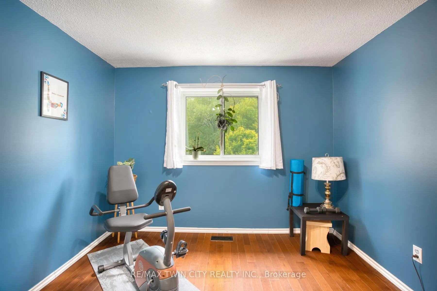 Photo 25 of 135 Eastforest Trail, Kitchener — HOMEH