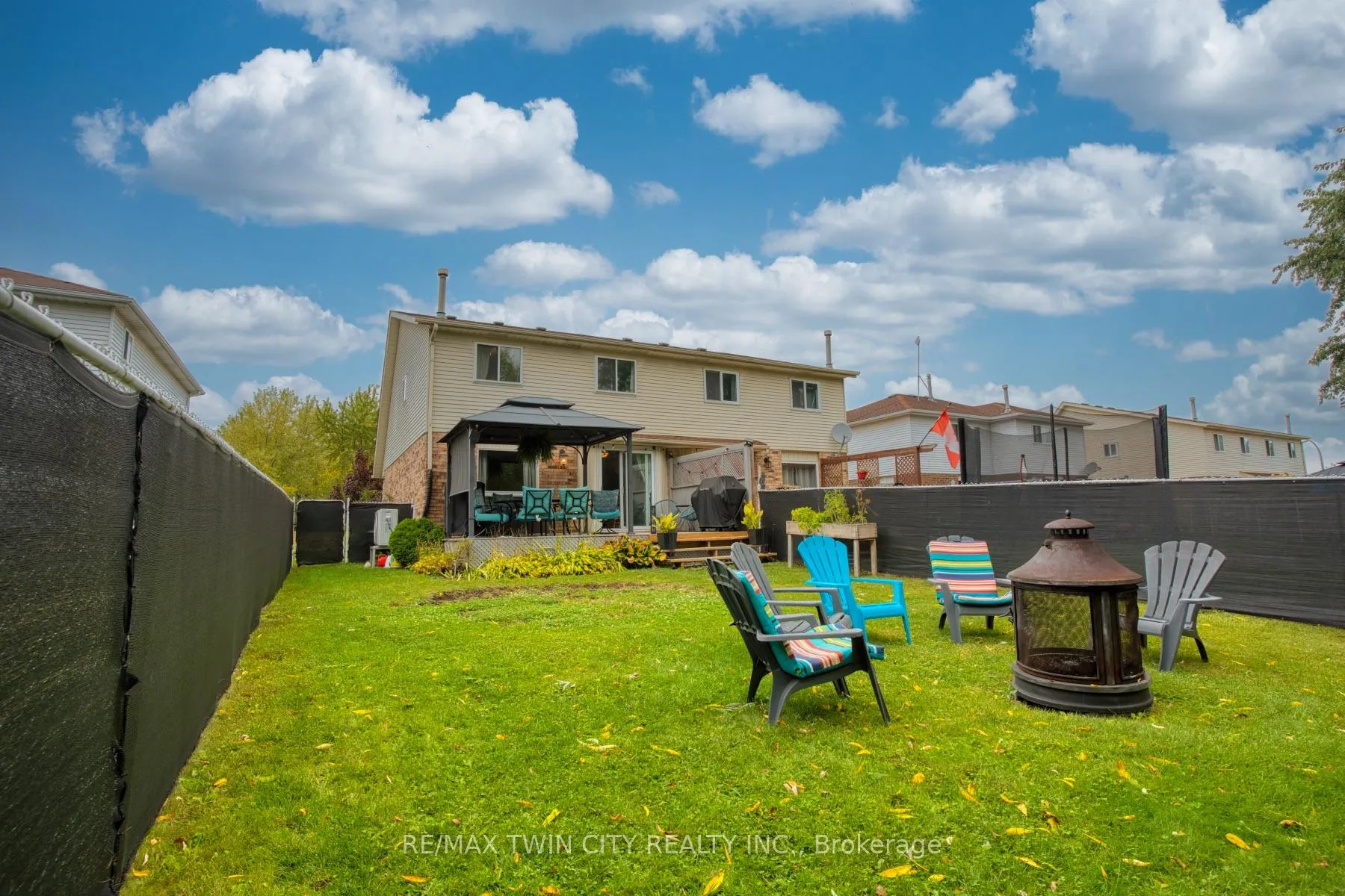 Photo 32 of 135 Eastforest Trail, Kitchener — HOMEH