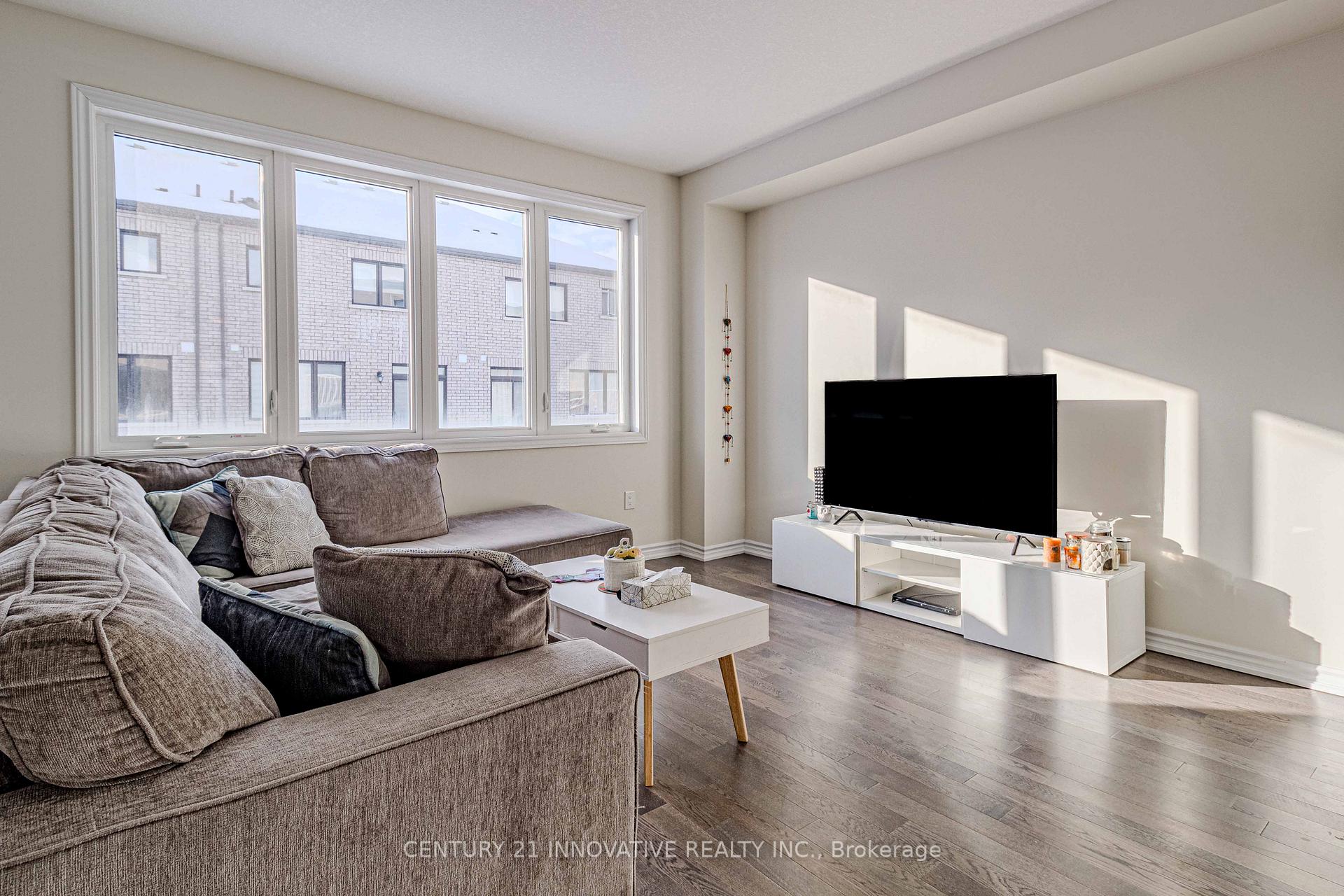 Photo 3 of 411 Barker Parkway W, Thorold, Rolling Meadows — HOMEH