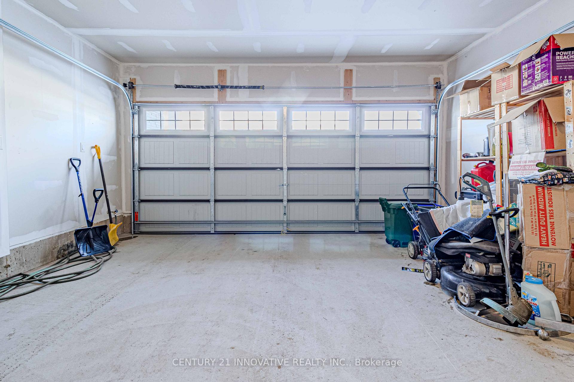 Photo 18 of 411 Barker Parkway W, Thorold, Rolling Meadows — HOMEH