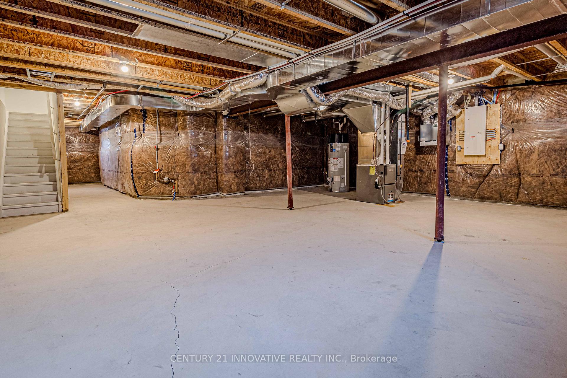 Photo 37 of 411 Barker Parkway W, Thorold, Rolling Meadows — HOMEH