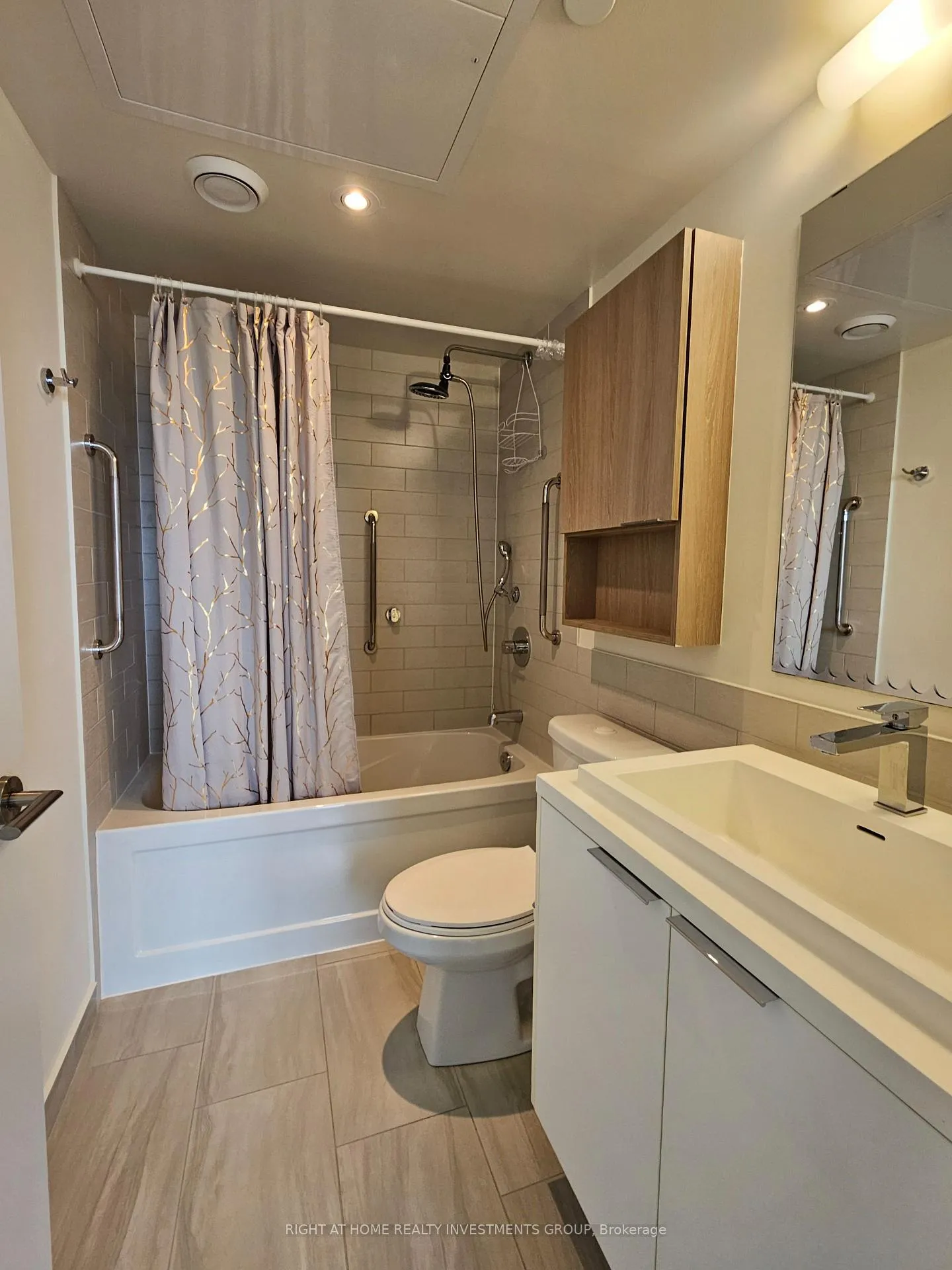Photo 15 of Unit 1105, 6 Sonic Way, Toronto, Flemingdon Park — HOMEH