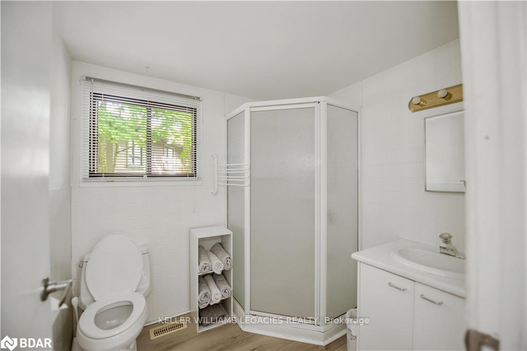 Photo 14 of 150 Moreau Parkway, Tiny, Rural Tiny — HOMEH